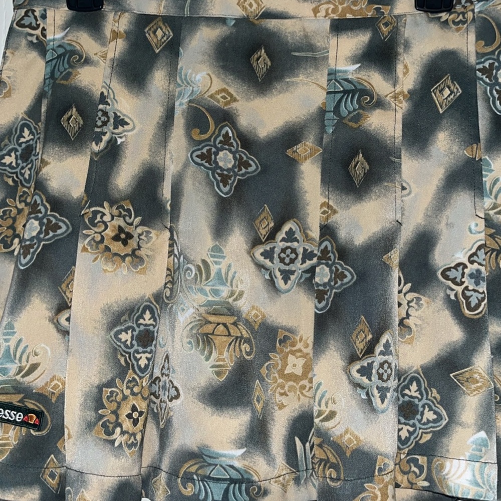Ellesse Print Skirt - Picture 2 of 5